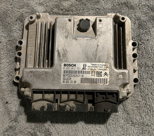 Calculateur moteur peugeot - calculateur,
