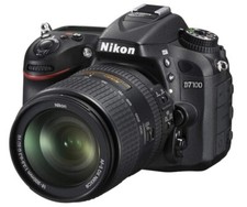 Nikon D7100 18-300 VR Super Zoom Kit
