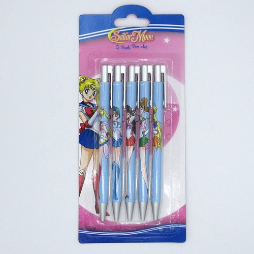 Sailor moon mettant vedette - sailor, en
