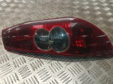 Feu arriere principal droit