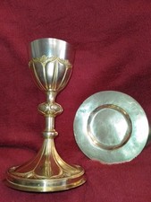 ANCIEN CALICE+PATENE/COUPE METAL ARGENTÉ /PIEDS CUIVRE/XIXè/H.21cm,PATENE 13,5cm