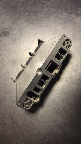 Mercedes w208 clk - holder, plug