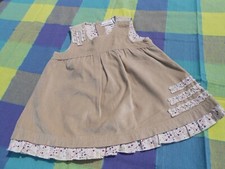  robe  bébé 3 mois ou