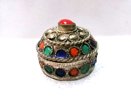 Petite boite ronde orientale