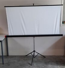 Toile dépliable pour projection / Folding screen for projection