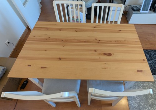 Table manger 4 chaises - a,