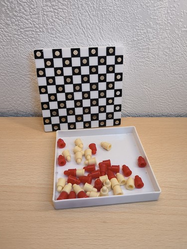 Jeu plateau ancien - de,