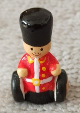 Fève Bobbies, Garde Royale Anglais. Lot 5