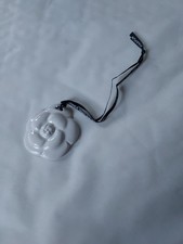 Camélia En Ceramique Sur