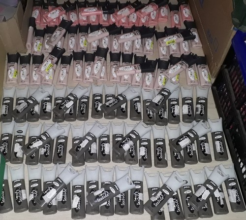 Lot revendeur 120 peinture - 120,