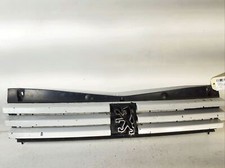 CALANDRE PEUGEOT 205 7809 44