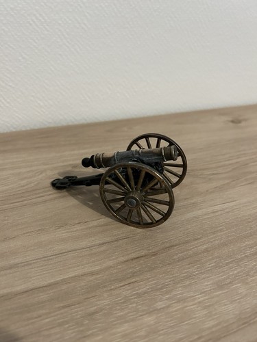 Canon jouet miniature - , à