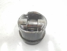 131010R090 piston TOYOTA VERSO