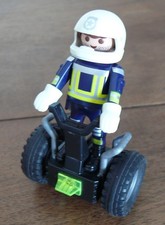 Playmobil figurine Policier