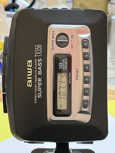 Aiwa portable radio - portable,