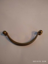 Poignée Dinan laiton sans platine, vieilli légèrement, neuve, entraxe 120mm