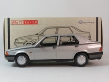 Laudoracing Alfa Romeo 75 1.6 - 1.8 Gris Métallisé 1985 1/18 LM187D