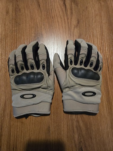 Oakley assault factory - oakley, si