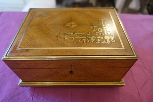 Superbe coffret bijoux art - superbe,