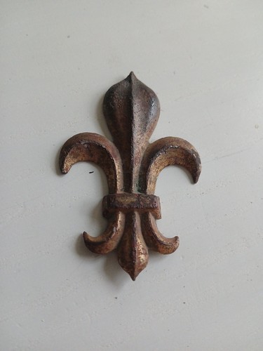 Ancienne fleur lys - lys, doré
