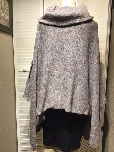 Word market poncho - one, size