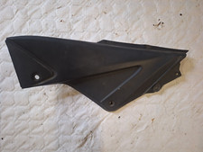 CARENAGE LATERAL GAUCHE