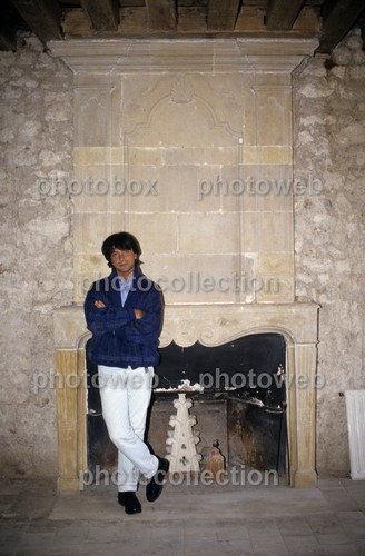 Herve vilard exclusive - *,