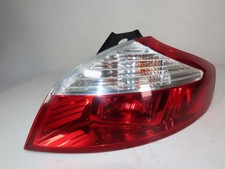 feu arrière droit renault