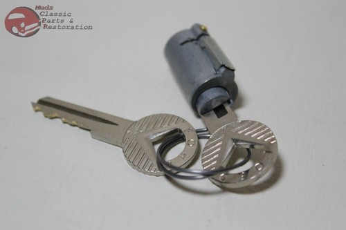 Ford trunk lock - 53-61,