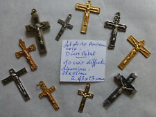 Destockage :  lot collection de 10 CROIX anciennes  differentes  old crucifix 