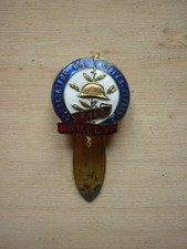 Insigne émaillé ancien