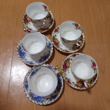 Lot de 5 soucoupes tasses
