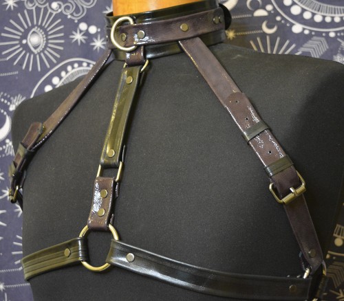 Harnais cuir fait main - en,