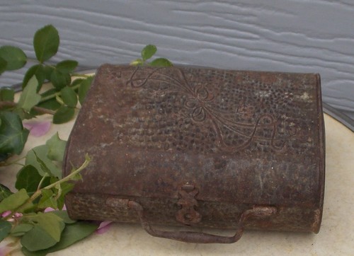 Ancienne boite tole fer - boite,