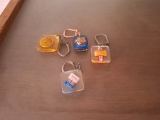 LOT DE PORTES CLES DONT DEUX BOURBON ( BISCUITS PAILLE D'OR LU ET SOLEX )