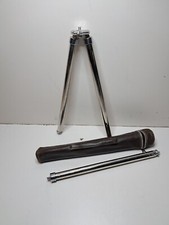 Ancien Trépied Appareil Photo  avec étui (1 pied cassé)