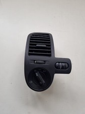 VW Polo 6N2 / Grille de