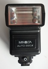 Flash MINOLTA auto 220X fonctionne tbeg