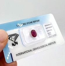 Rubis Naturel taille Ovale 2,04 carats Certificat IGI pierre precieuse