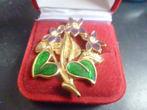 Ancienne broche art - ancienne, e