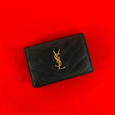 Portefeuille YVES SAINT