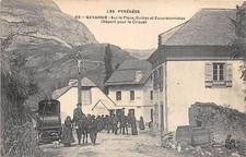 CPA 65 GAVARNIE SUR LA PLACE