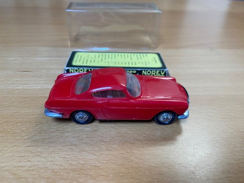 Norev plastique ancienne volvo - norev,