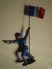 FIGURINES QUIRALU ALUDO PORTE DRAPEAU SERIE 14 18 REPEINT ET MODIFIÉ