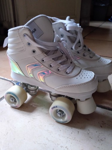 Tbe paire patins - patins, à