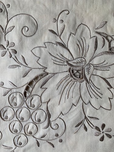 Grande nappe neuve - , crème-