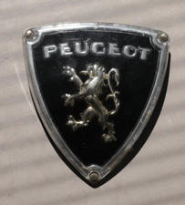 Ecusson calandre PEUGEOT 404 LION 403 -