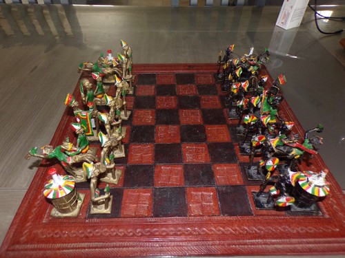 Ancien jeu echec bronze - jeu,
