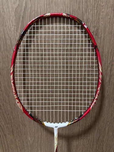 Yonex voltric limited - yonex,