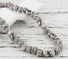 PERLES BOIS : 50 rondes marbrées blanc/noires 6mm (12)